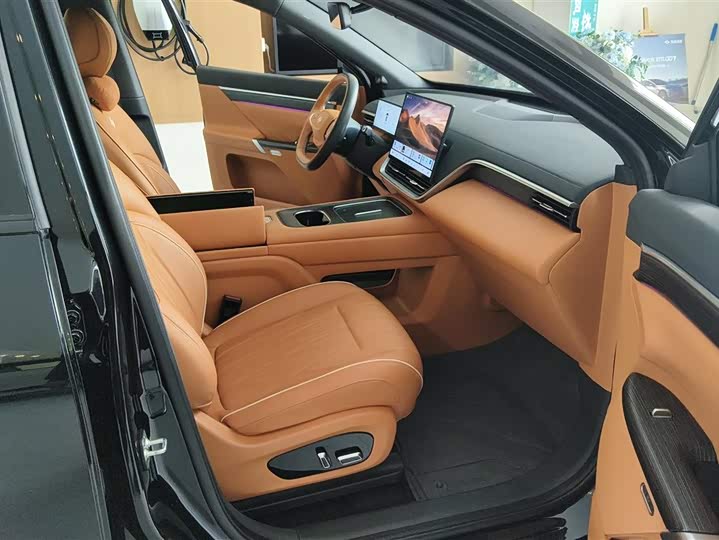 Фото 8 - Dongfeng Yipai eπ 008