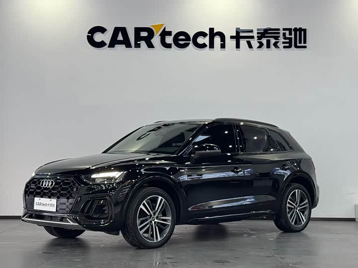 Фото 1 - Audi Q5L