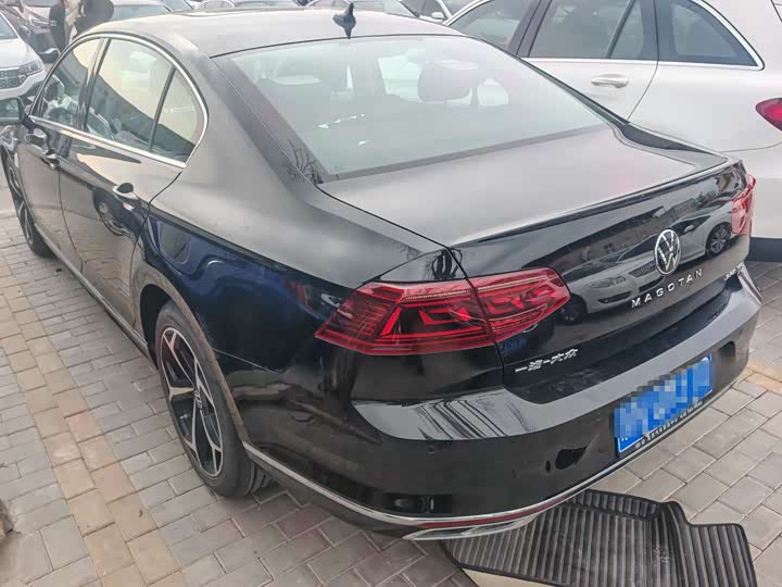 Фото 4 - Volkswagen Magotan