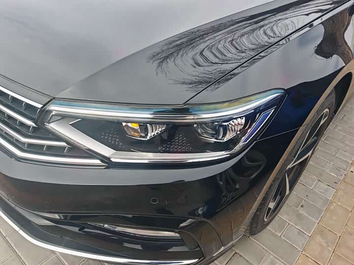 Фото 5 - Volkswagen Magotan