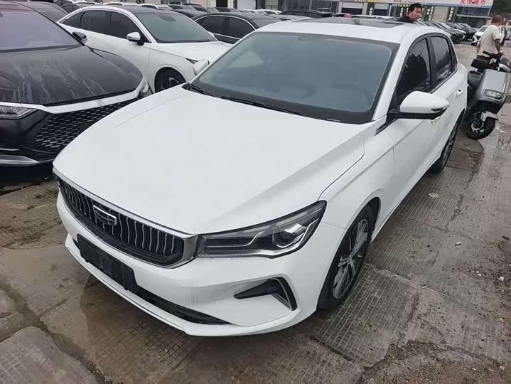 Фото 1 - Geely Emgrand