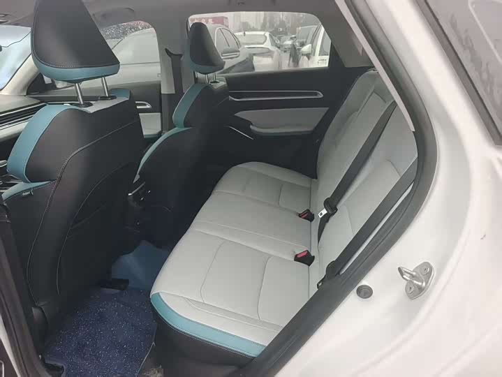 Фото 7 - Geely Emgrand