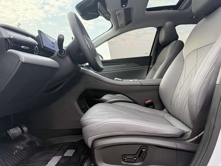 Фото 9 - Geely Galaxy L6