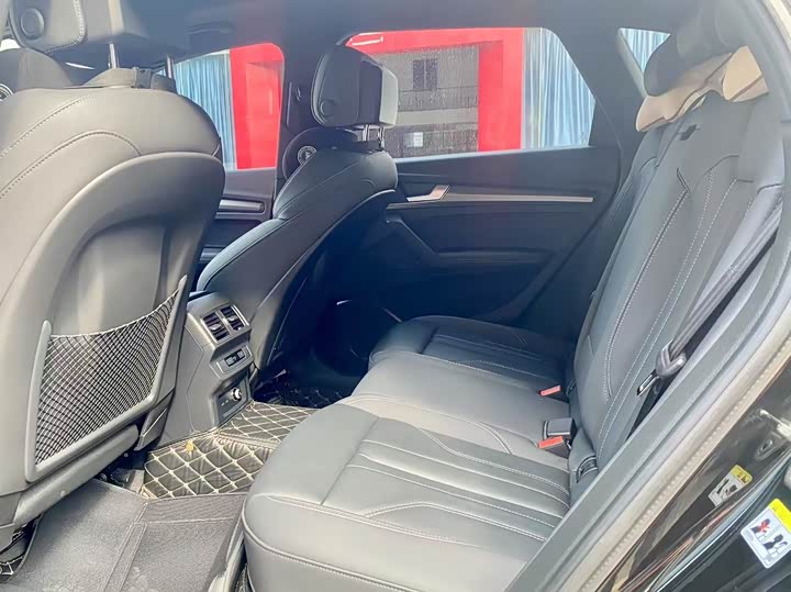 Фото 3 - Audi Q5L