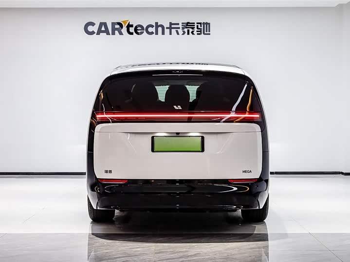 Фото 4 - LiXiang Mega