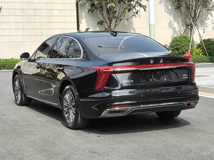 Фото 4 - Hongqi H5