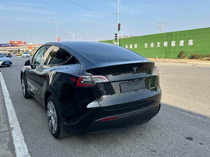 Фото 5 - Tesla Model Y
