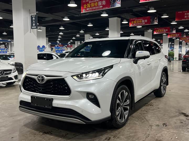 Фото 3 - Toyota Highlander