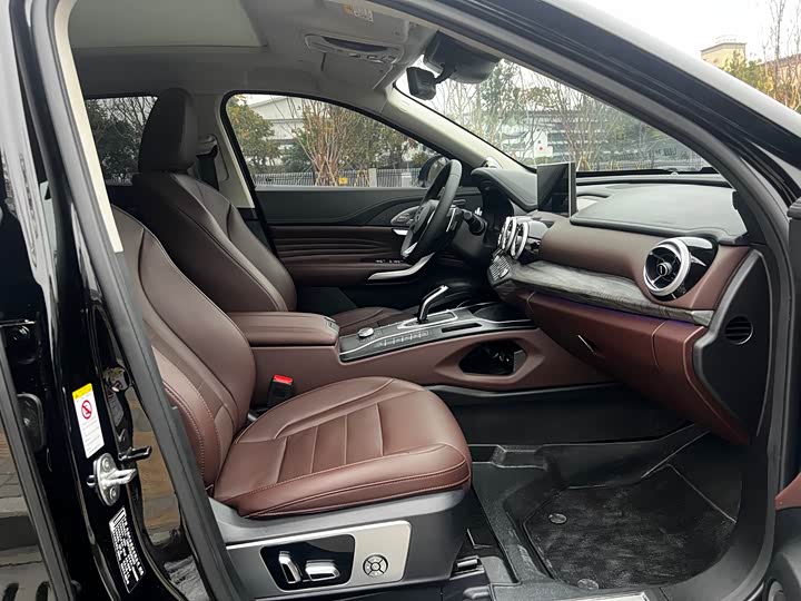 Фото 7 - Wey VV7