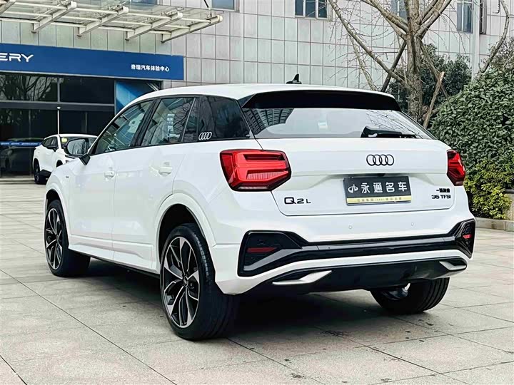 Фото 5 - Audi Q2L