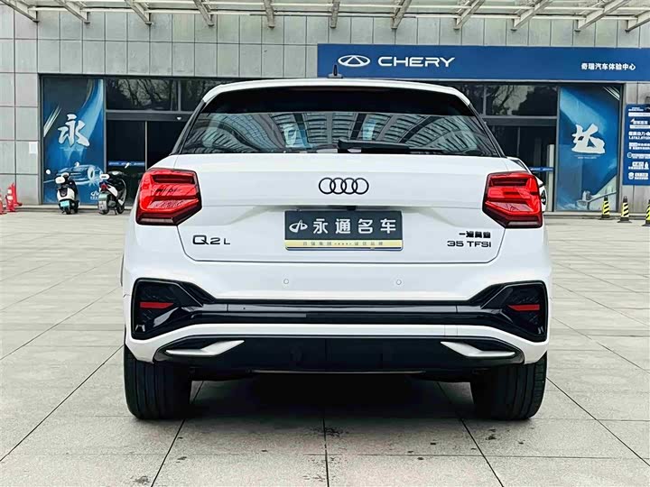Фото 6 - Audi Q2L