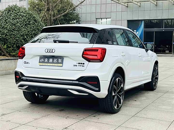 Фото 7 - Audi Q2L