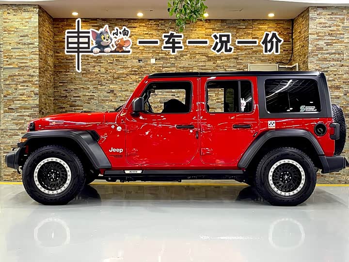 Фото 3 - Jeep Wrangler