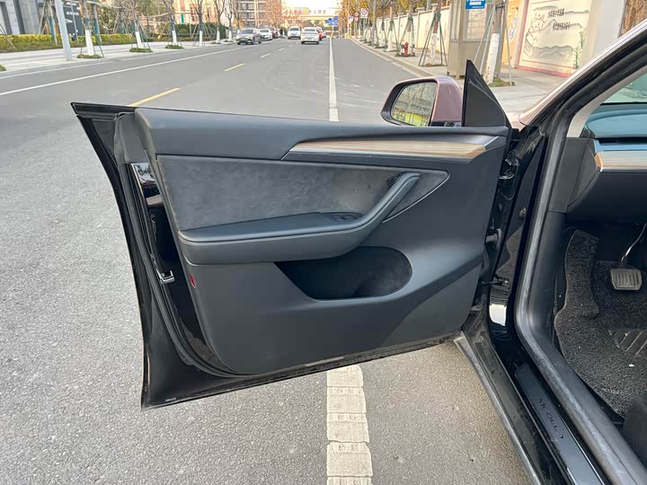 Фото 7 - Tesla Model Y