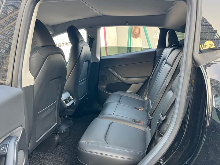 Фото 9 - Tesla Model Y