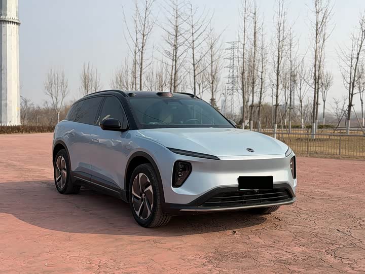 Фото 3 - Nio ES6