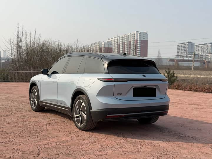 Фото 6 - Nio ES6