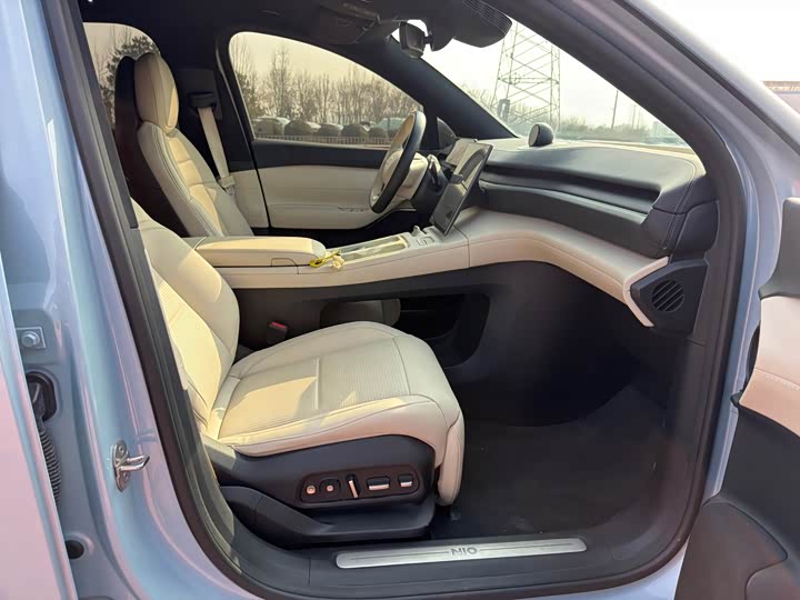 Фото 7 - Nio ES6