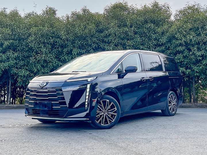 Фото 1 - GAC Trumpchi E8