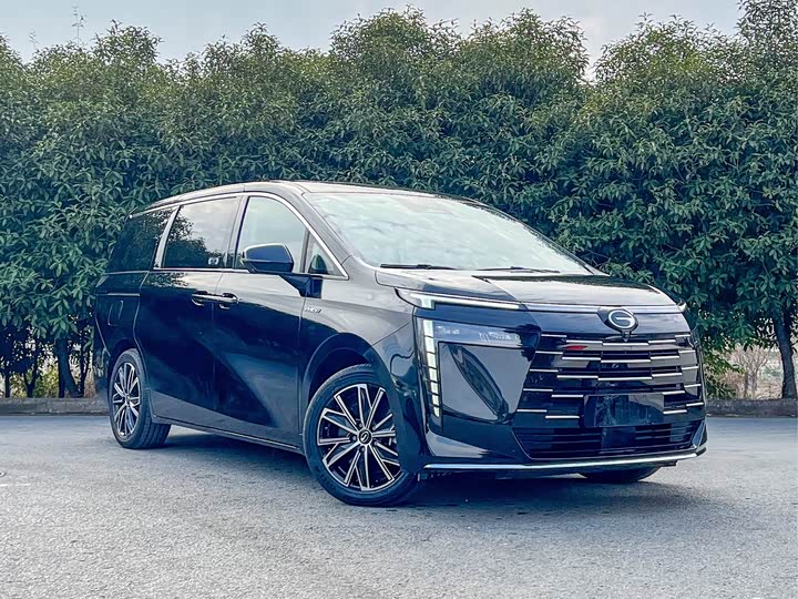 Фото 3 - GAC Trumpchi E8