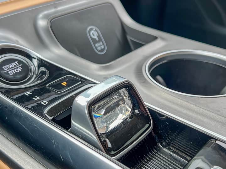 Фото 9 - GAC Trumpchi E8