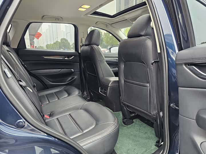 Фото 8 - Mazda CX-5