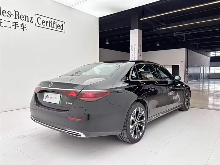 Фото 3 - Mercedes-Benz E-Class Hybrid