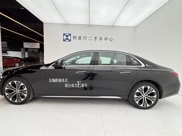 Фото 9 - Mercedes-Benz E-Class Hybrid