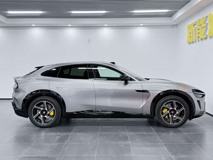 Фото 7 - Xiaomi YU7