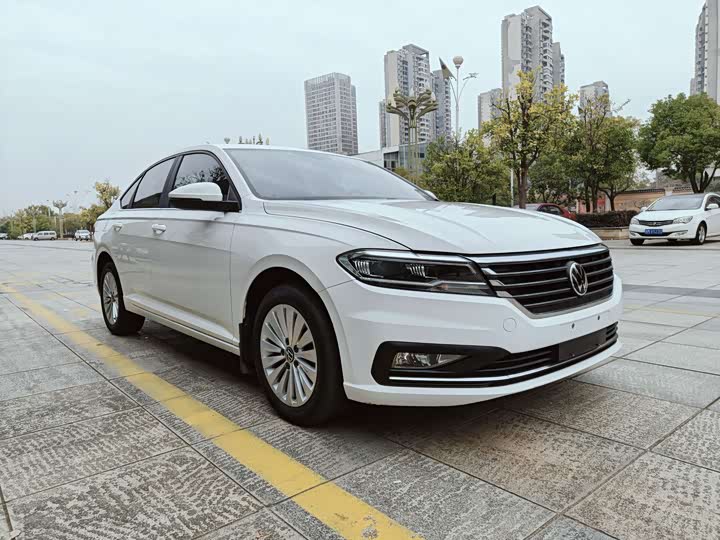 Фото 3 - Volkswagen Lavida