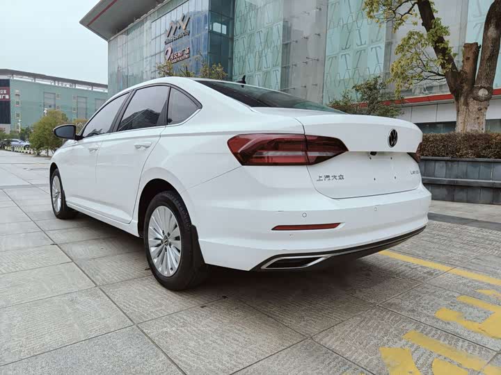 Фото 6 - Volkswagen Lavida