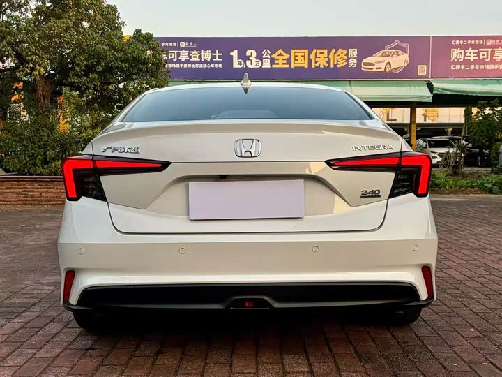 Фото 8 - Honda Integra