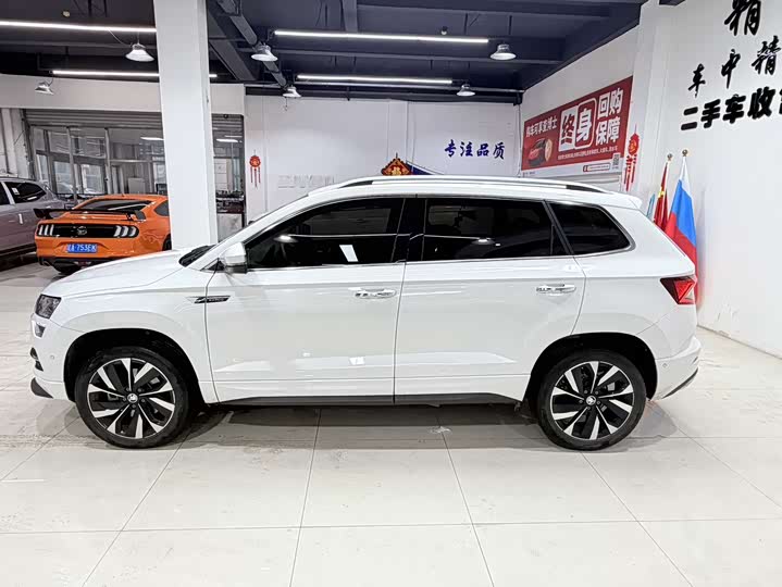 Фото 4 - Skoda Karoq