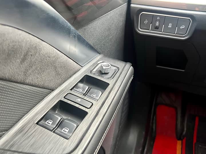 Фото 8 - Haval H6