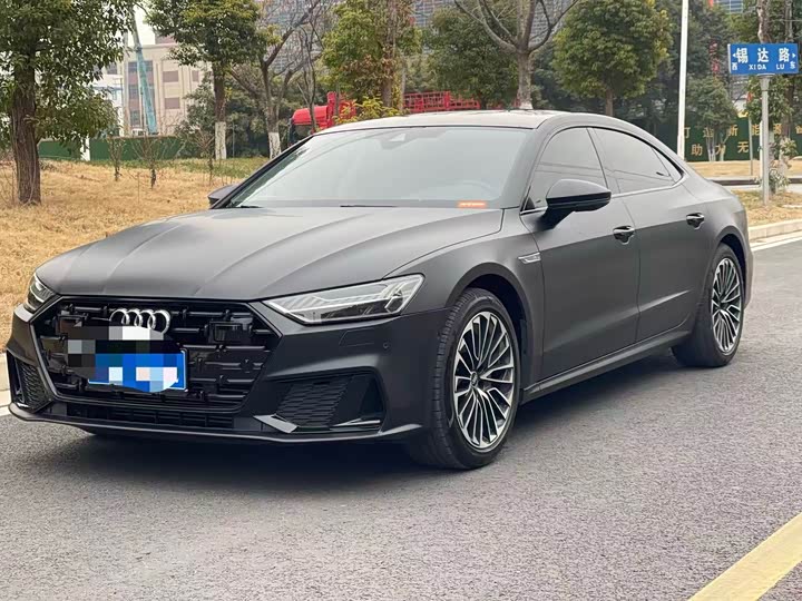 Фото 1 - Audi A7L