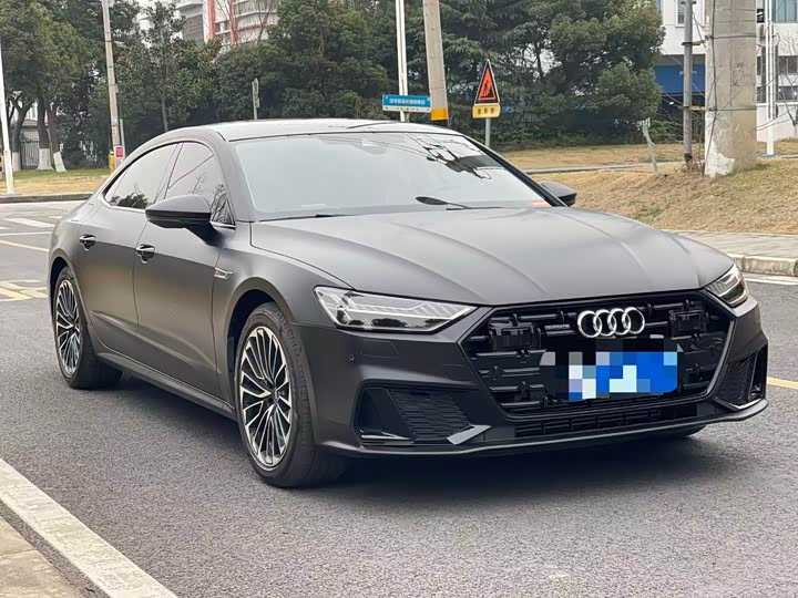 Фото 3 - Audi A7L