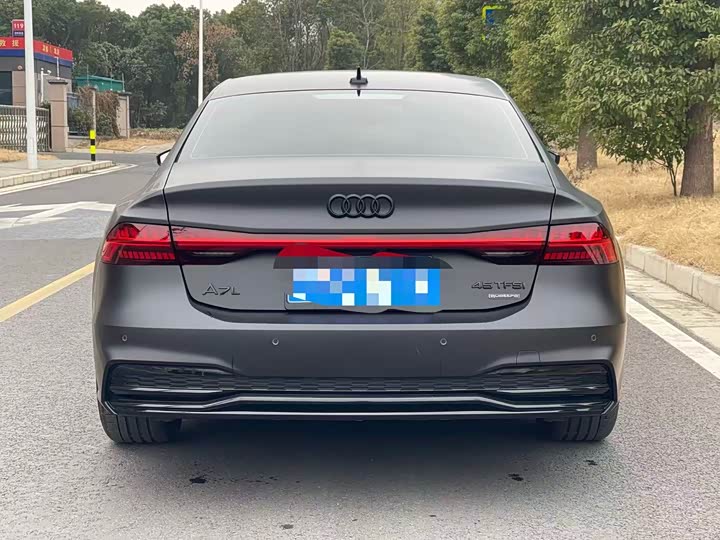 Фото 5 - Audi A7L