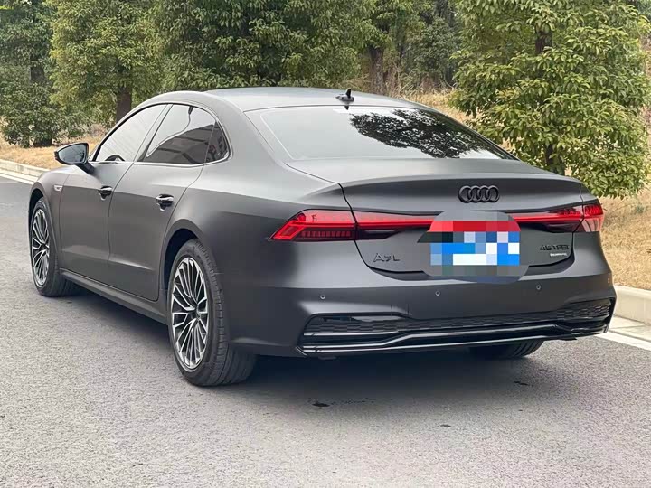 Фото 6 - Audi A7L