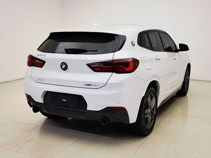 Фото 6 - BMW X2