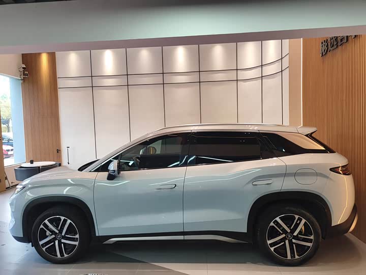 Фото 4 - BYD Song L DM-i Hybrid