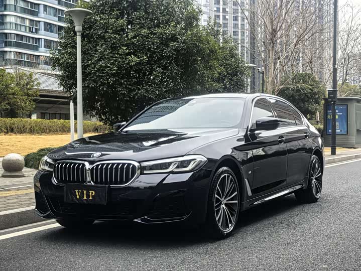 Фото 1 - BMW 5 Series