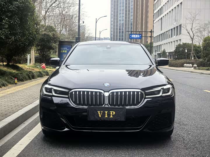 Фото 2 - BMW 5 Series