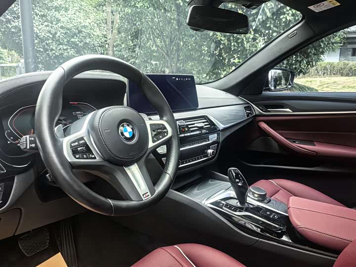 Фото 8 - BMW 5 Series