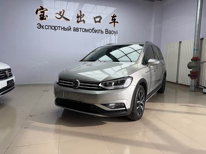 Фото 2 - Volkswagen Touran L