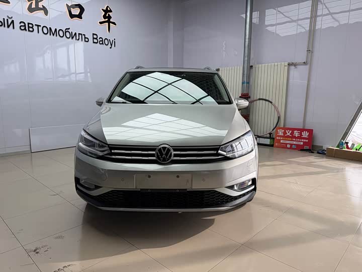 Фото 3 - Volkswagen Touran L