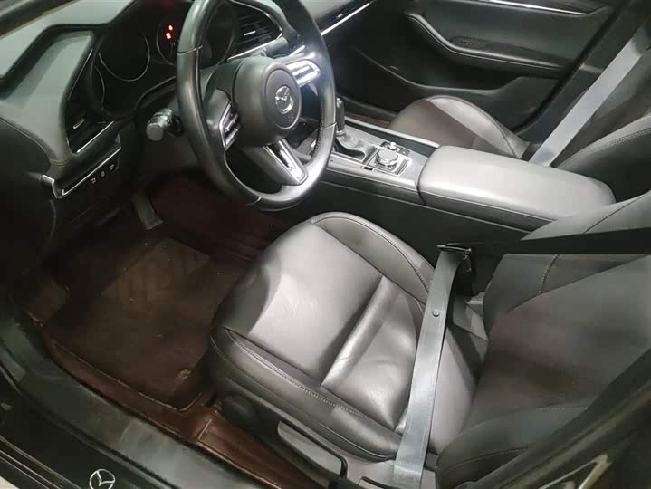 Фото 9 - Mazda 3 (Axela)