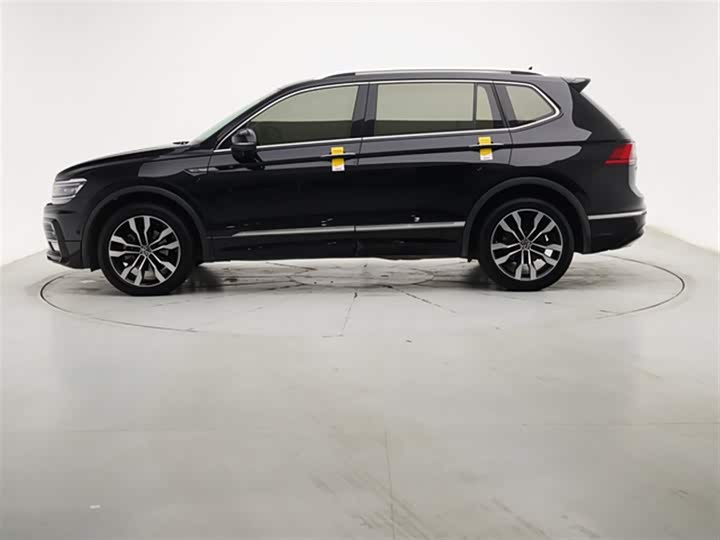 Фото 5 - Volkswagen Tiguan L Pro