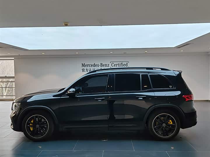 Фото 7 - Mercedes-Benz GLB-Class AMG