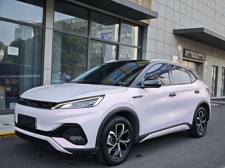 Фото 1 - BYD Yuan Plus