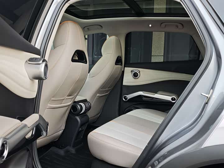 Фото 5 - BYD Yuan Plus